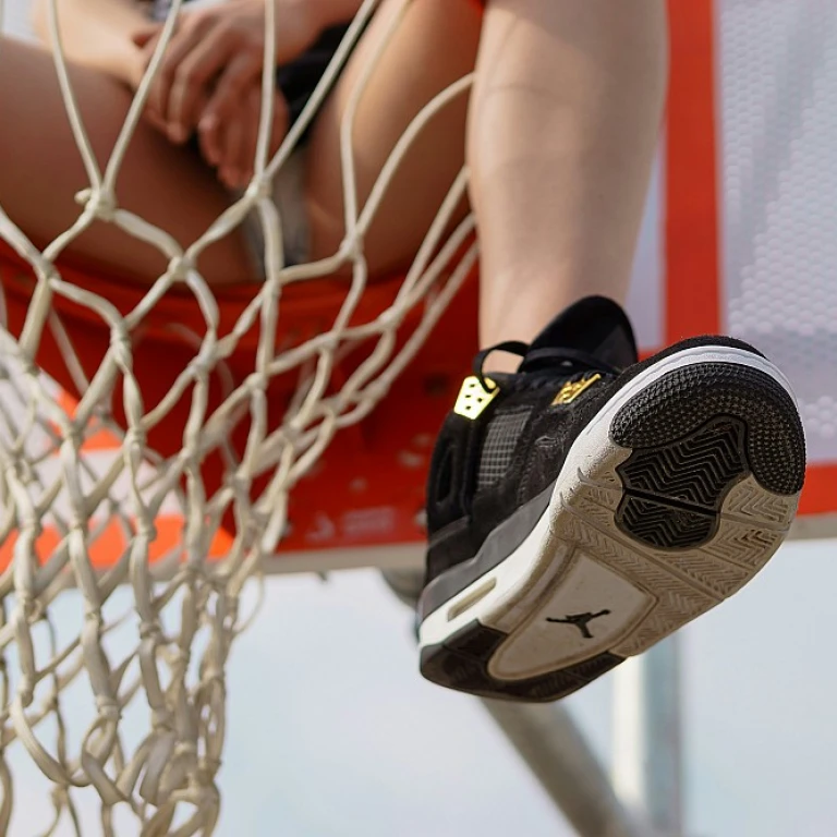 Offres exceptionnelles sur les sneakers : plongez dans l'univers des baskets à prix réduit